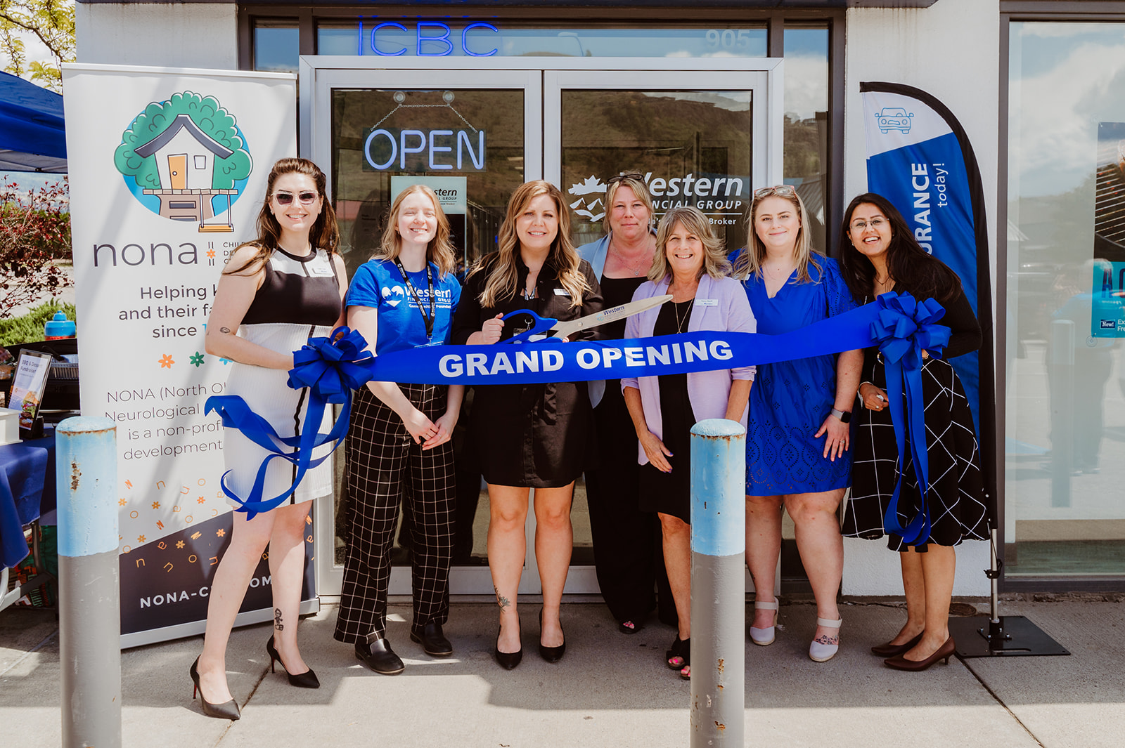 grand opening photo for western financial